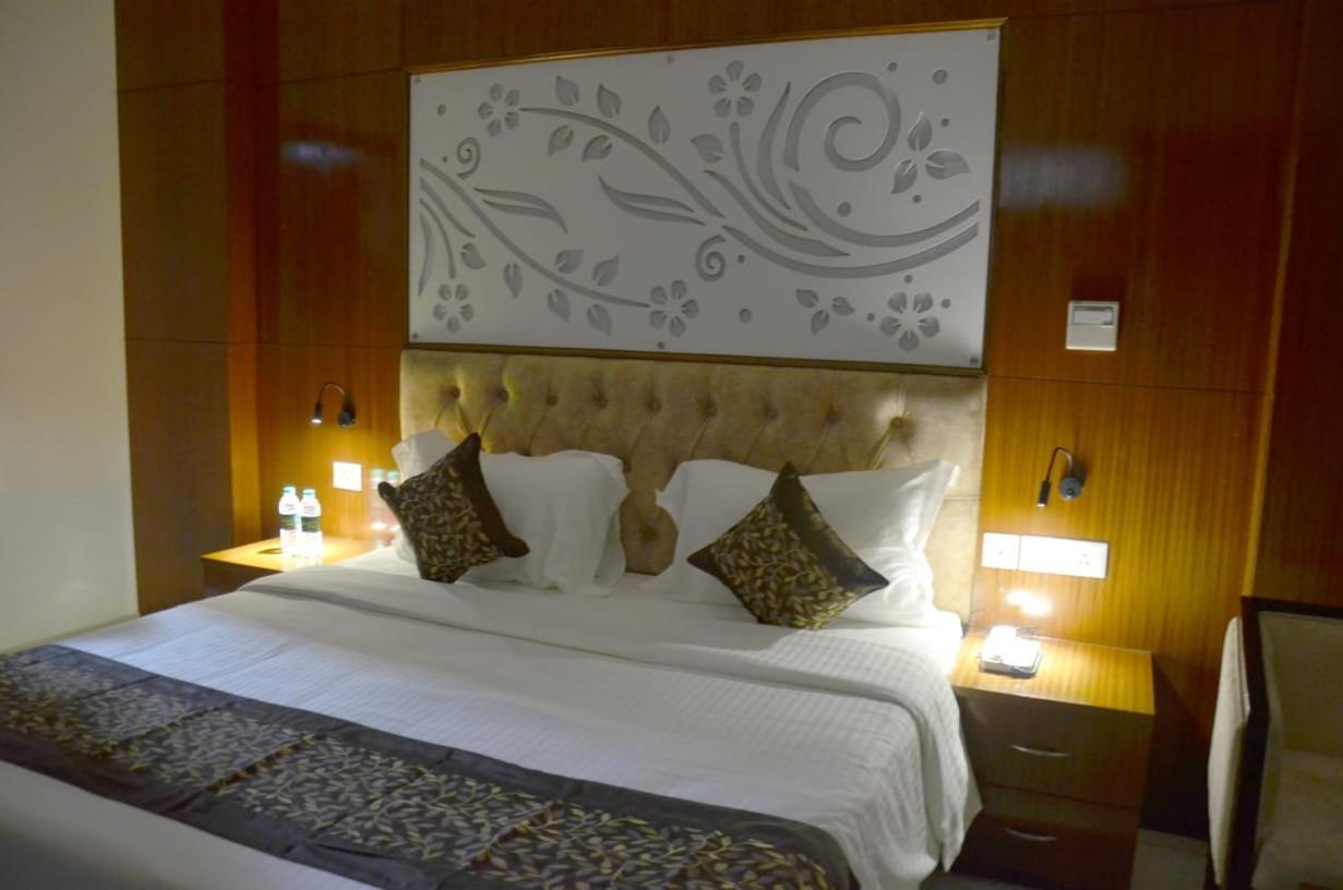 Roselle Inn, Hotel Lucknow